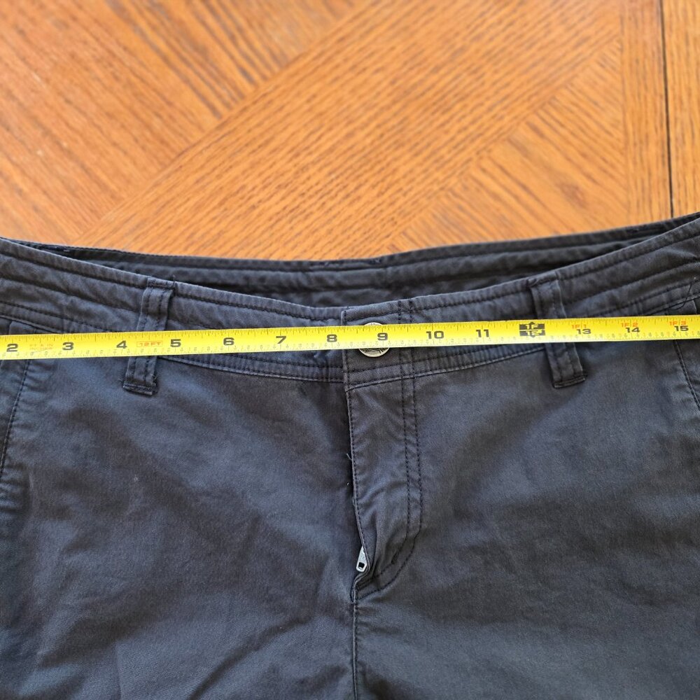 Kuhl Spire Bermuda shorts, women's size 10, dark gray/black - Picture 2 of 6